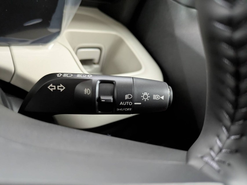 三菱 デリカミニ 38枚目