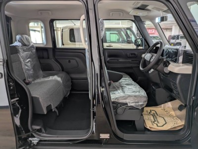 三菱 デリカミニ 25枚目