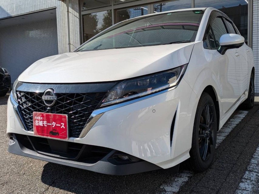 ニッサン ノート 1枚目