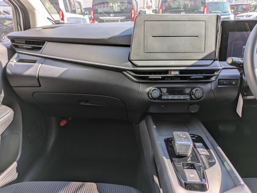 ニッサン ノート 24枚目