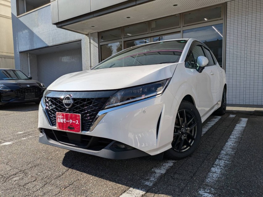 ニッサン ノート 5枚目