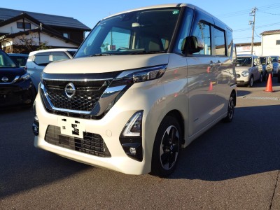 ニッサン ルークス