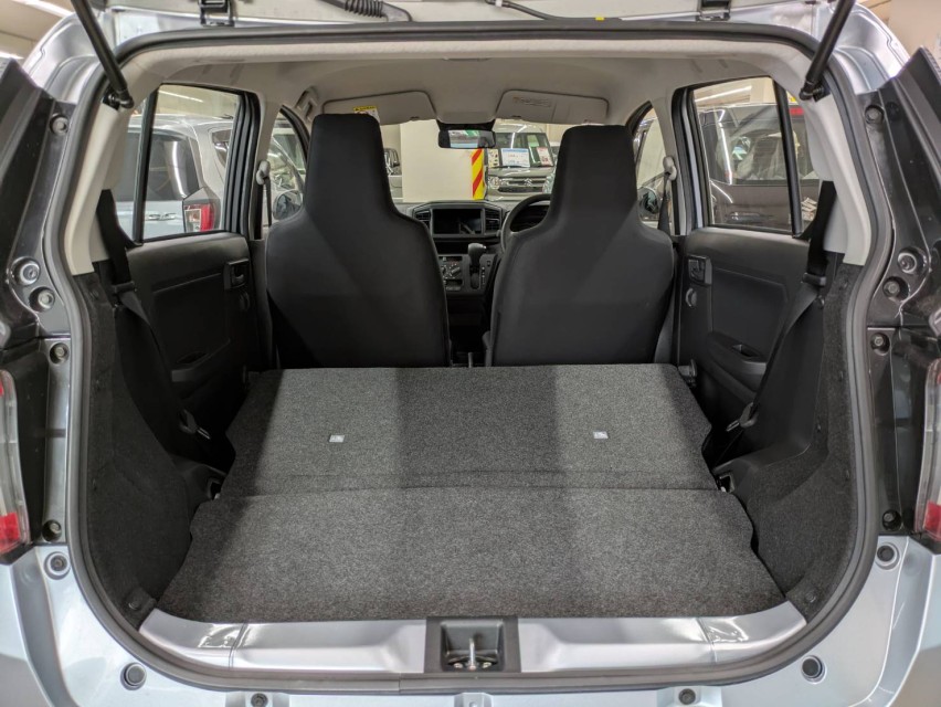 ダイハツ ミライース 15枚目