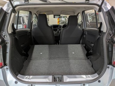 ダイハツ ミライース 15枚目