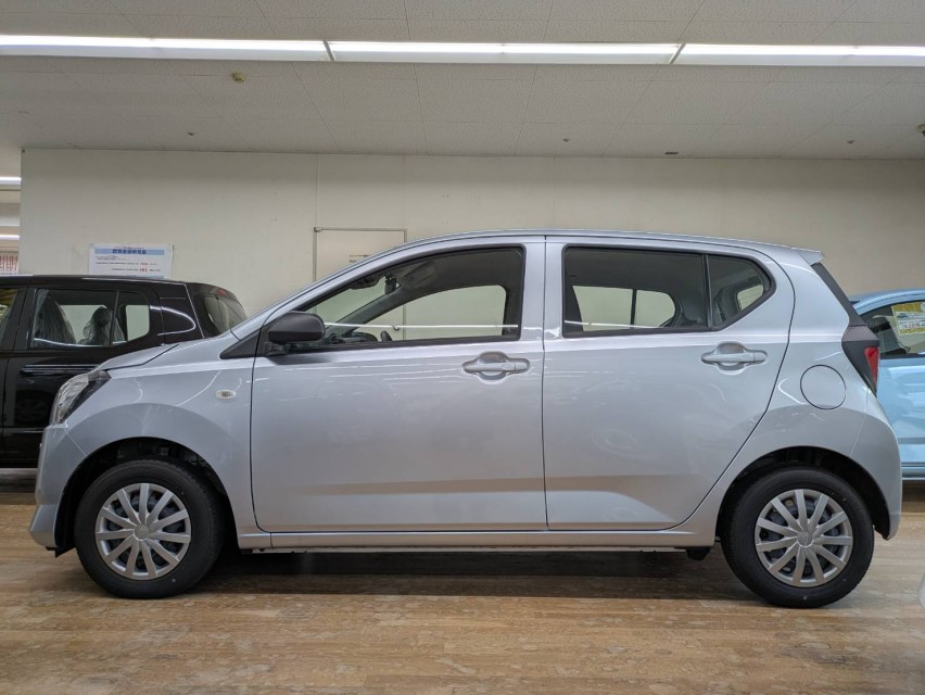 ダイハツ ミライース 8枚目