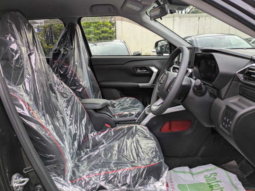 ダイハツ ロッキー 3枚目