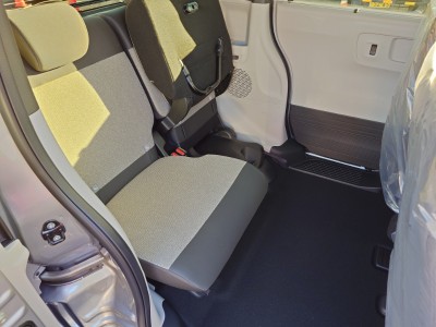 ホンダ N BOX 18枚目