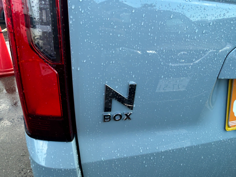 ホンダ N BOX 11枚目