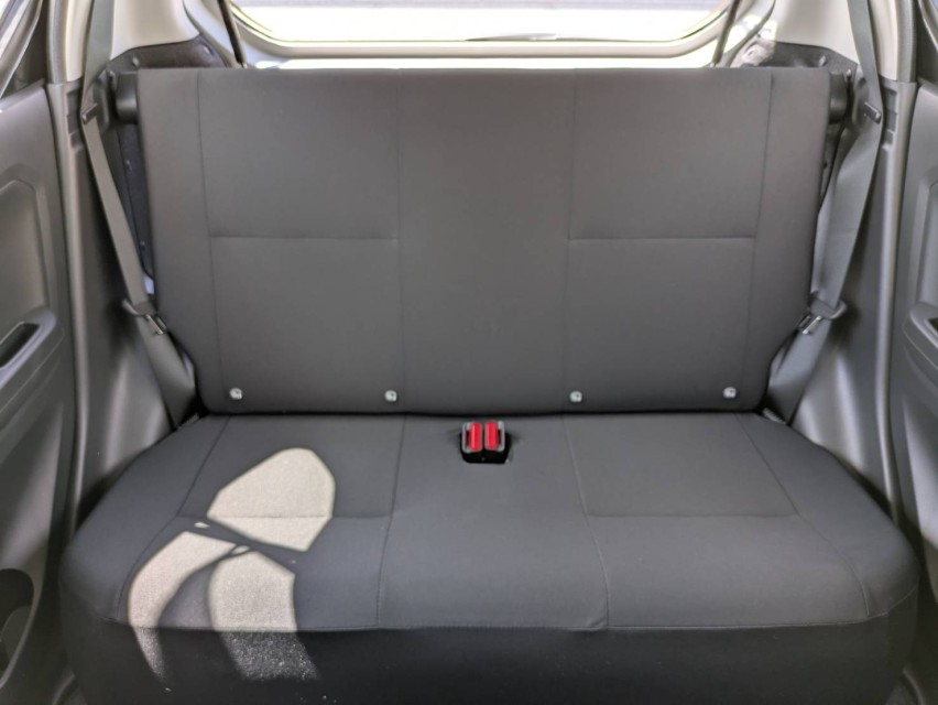 ダイハツ ミライース 16枚目