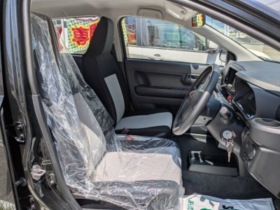 ダイハツ ミライース 3枚目