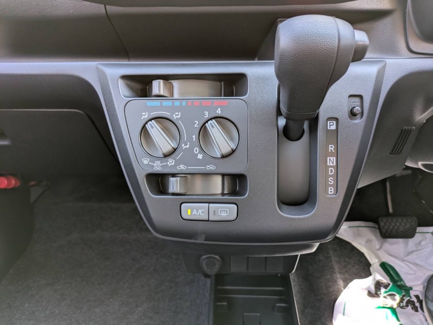 ダイハツ ミライース 33枚目