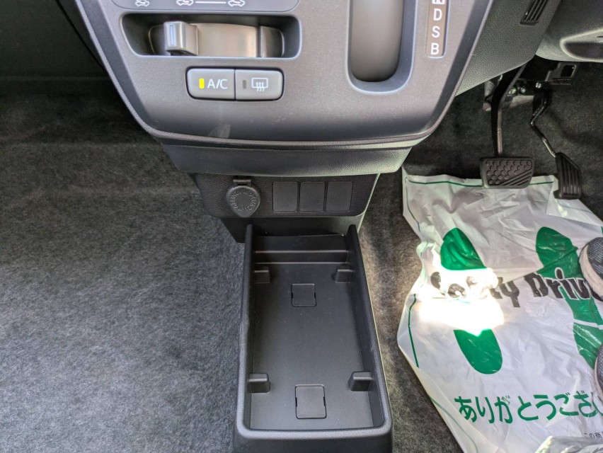 ダイハツ ミライース 34枚目