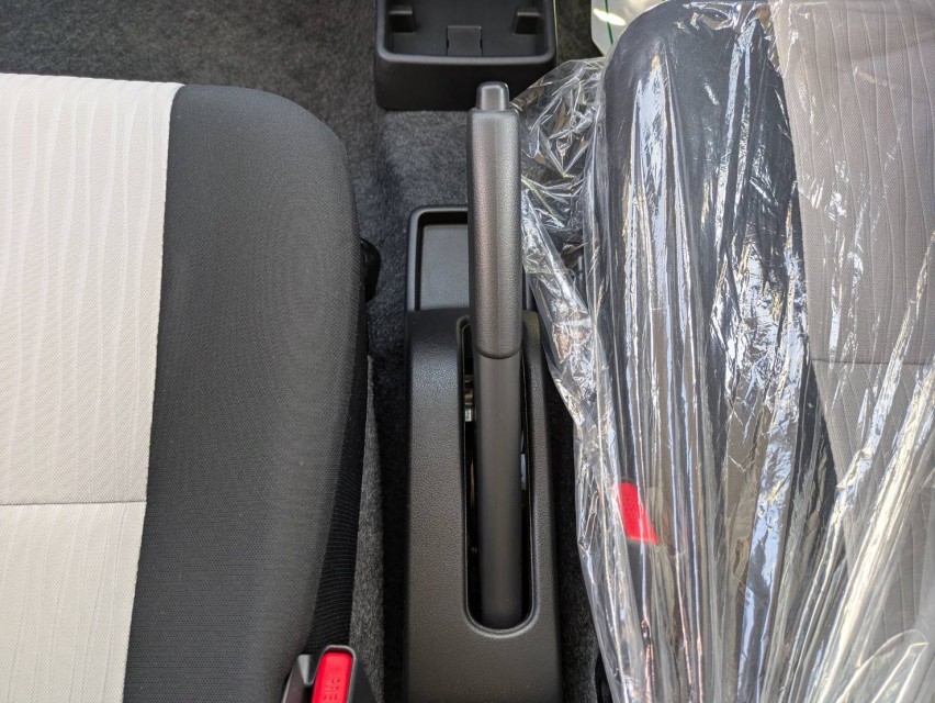 ダイハツ ミライース 35枚目