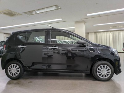 ダイハツ ミライース 8枚目