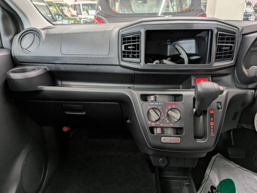 ダイハツ ミライース 22枚目