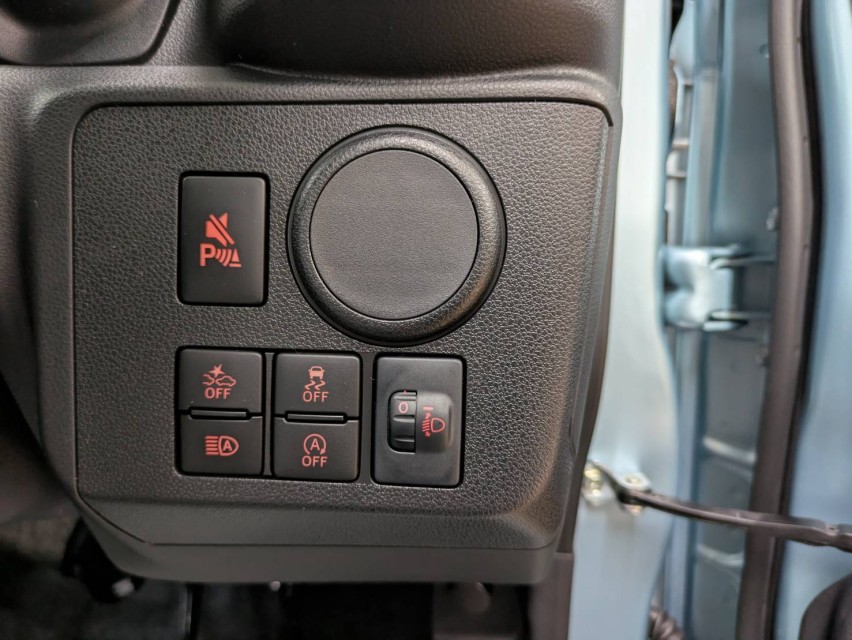 ダイハツ ミライース 26枚目