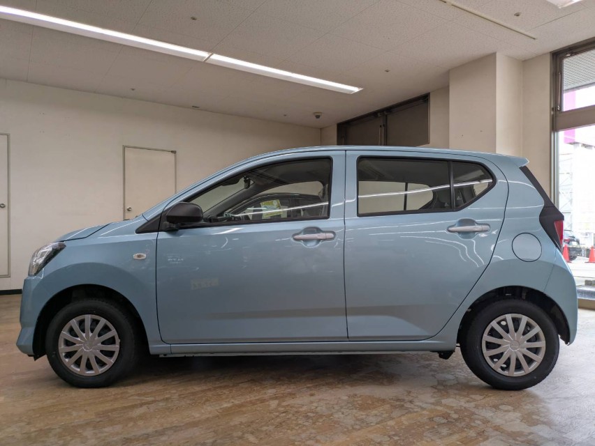 ダイハツ ミライース 9枚目