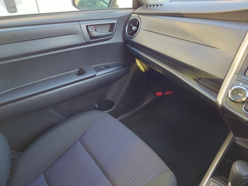 トヨタ カローラフィールダー 37枚目