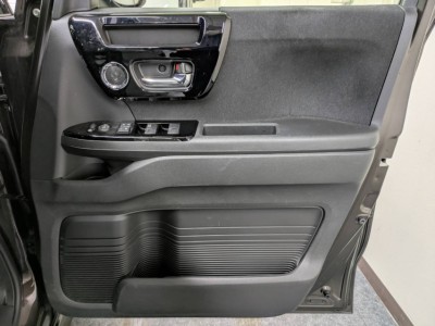 ホンダ N BOX 30枚目