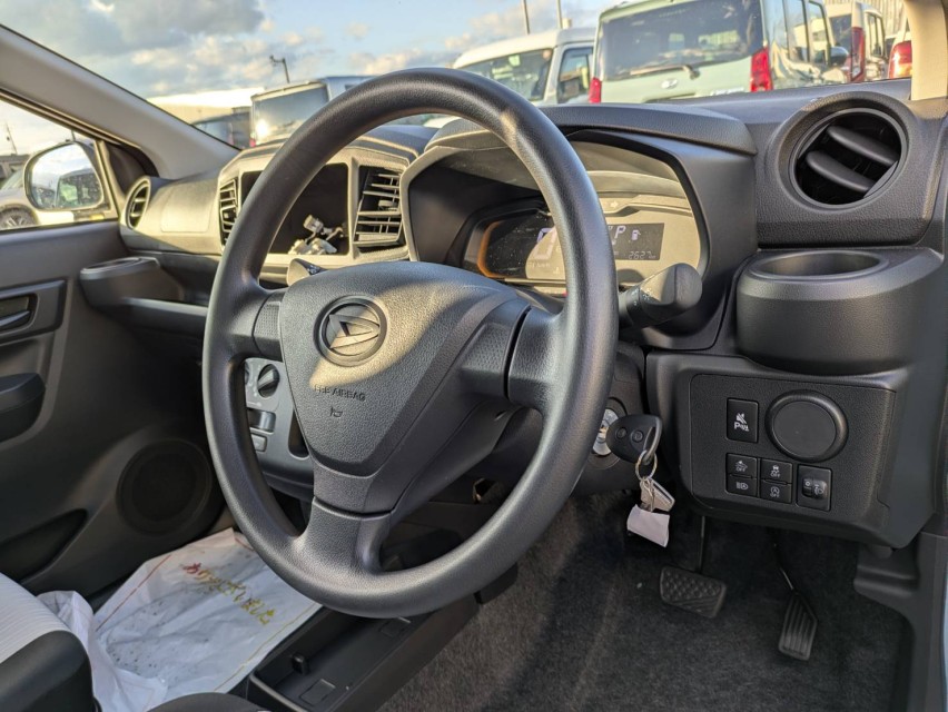 ダイハツ ミライース 29枚目