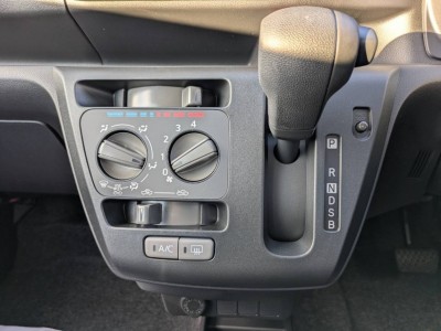 ダイハツ ミライース 36枚目