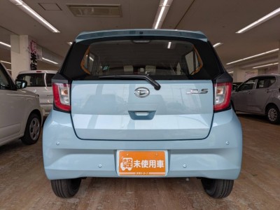 ダイハツ ミライース 9枚目