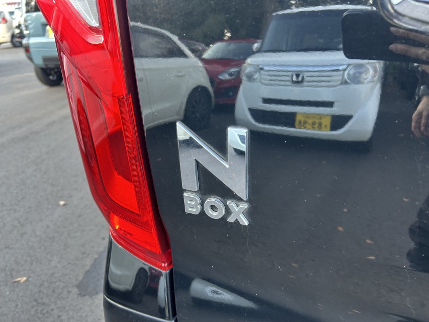 ホンダ N BOX 12枚目
