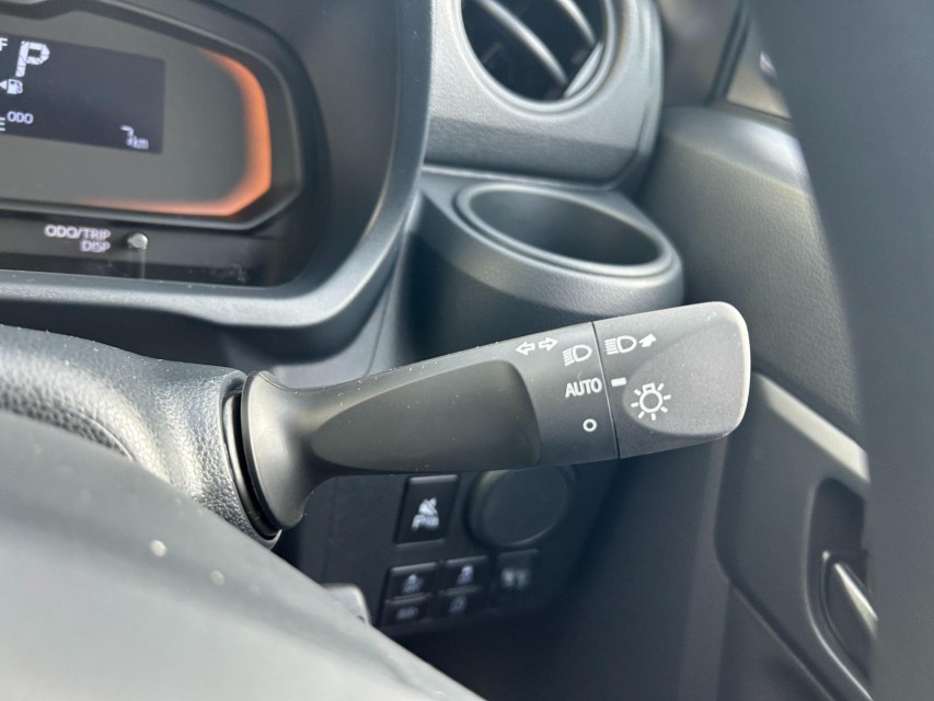 ダイハツ ミライース 14枚目