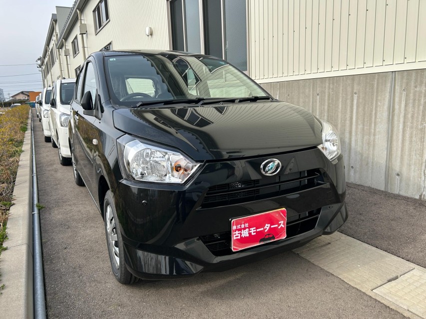 ダイハツ ミライース 4枚目