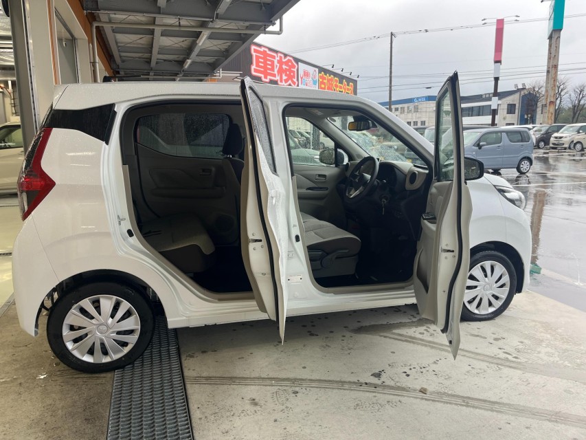 三菱 eKワゴン 25枚目