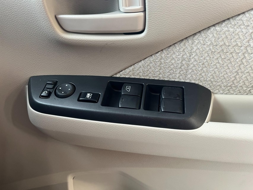 三菱 eKワゴン 40枚目