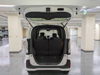 ホンダ N BOX 13枚目