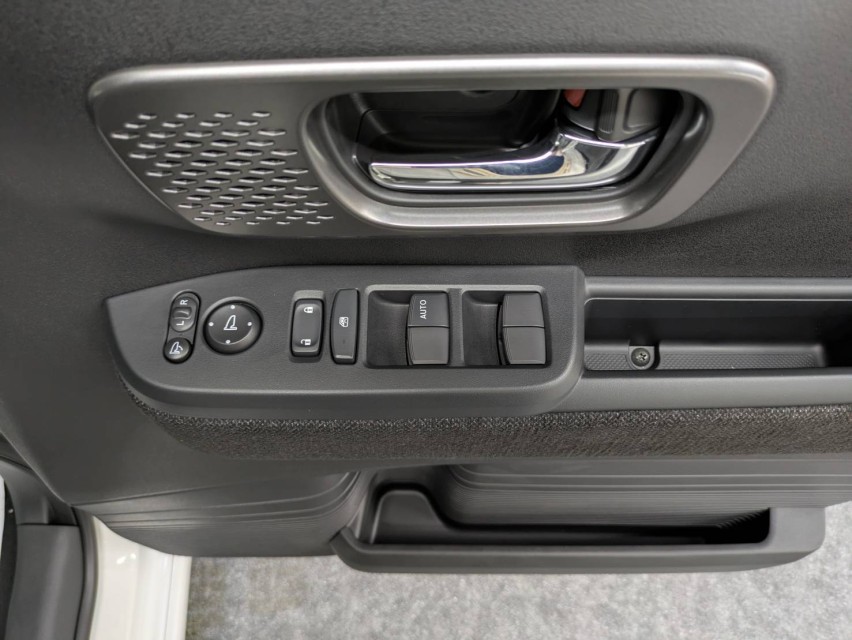 ホンダ N BOX 29枚目