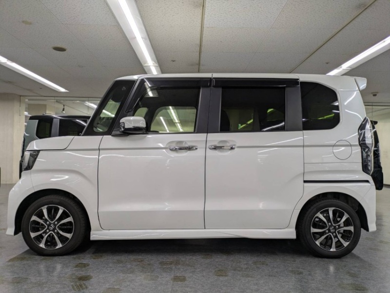 ホンダ N BOX 9枚目