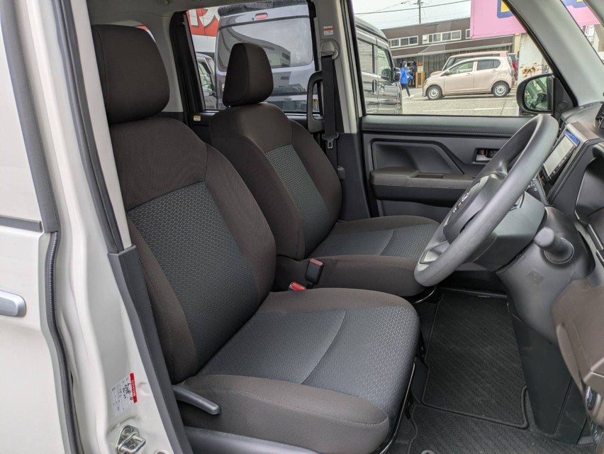 トヨタ ルーミー 23枚目