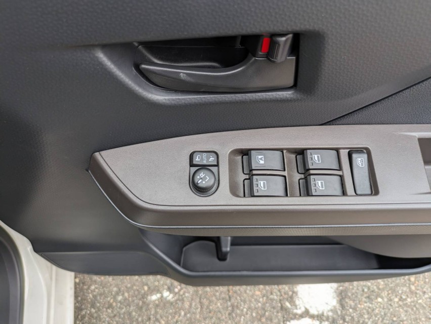 トヨタ ルーミー 30枚目