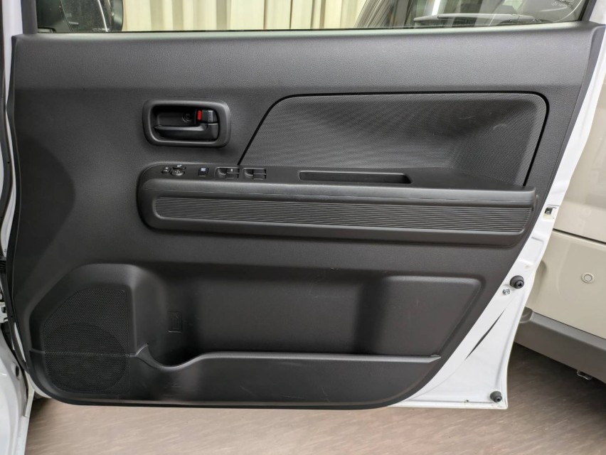 スズキ ワゴンR 28枚目