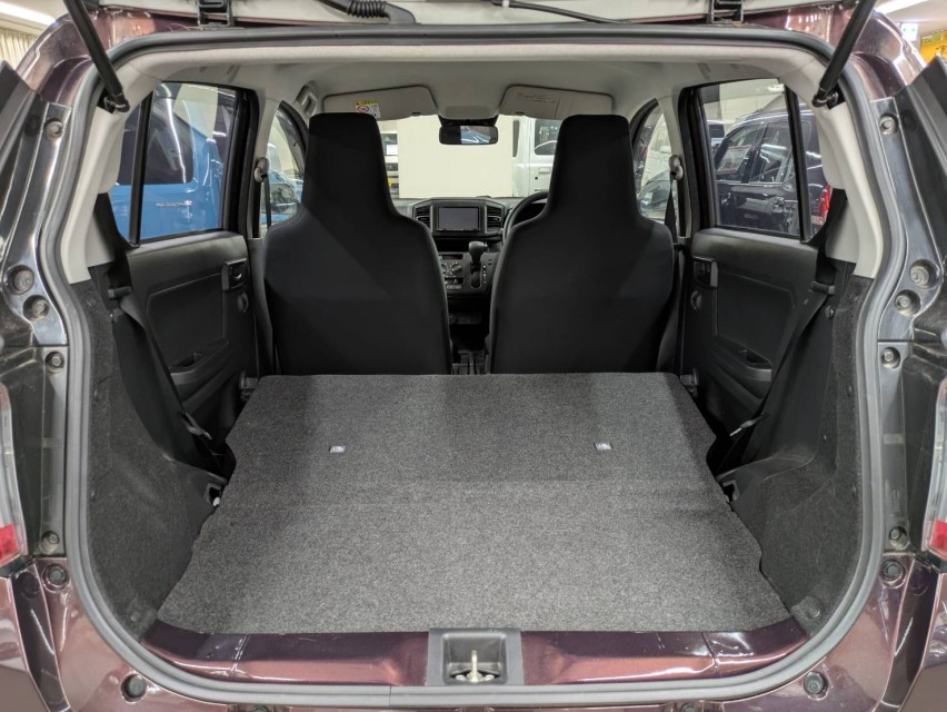 ダイハツ ミライース 15枚目