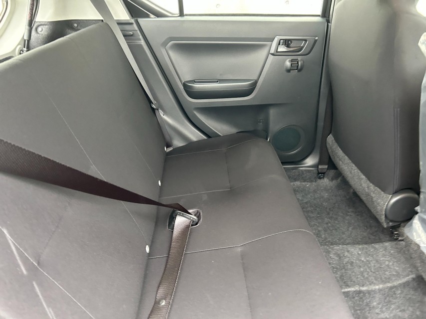 ダイハツ ミライース 30枚目