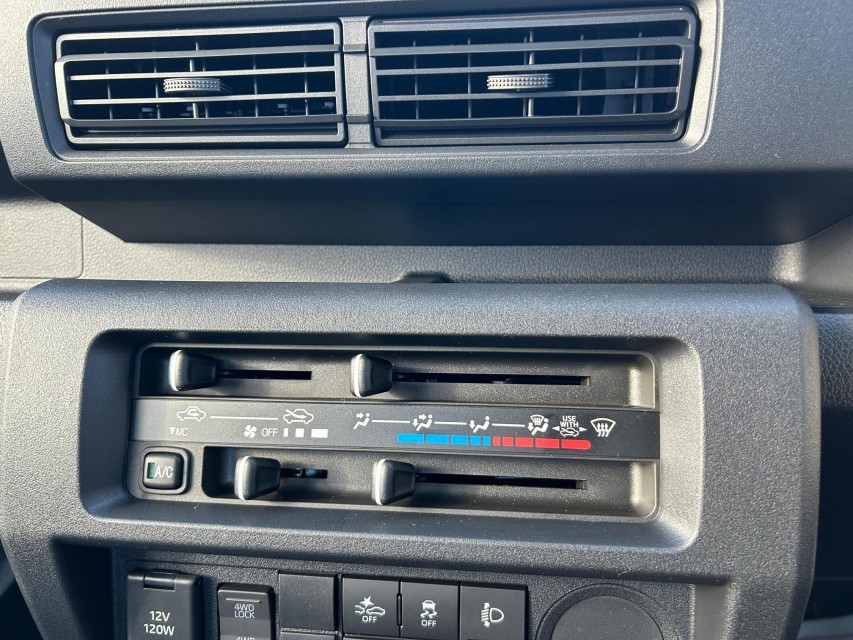 ダイハツ ハイゼット 14枚目