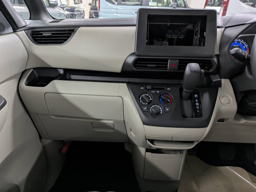 三菱 eKスペース 29枚目