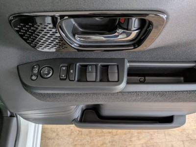 ホンダ N BOX 30枚目