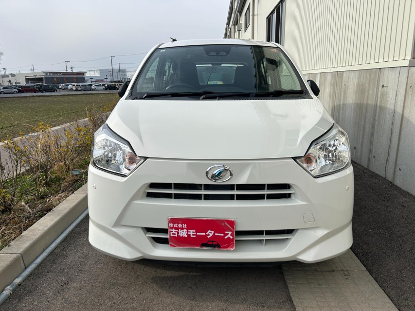 ダイハツ ミライース 2枚目