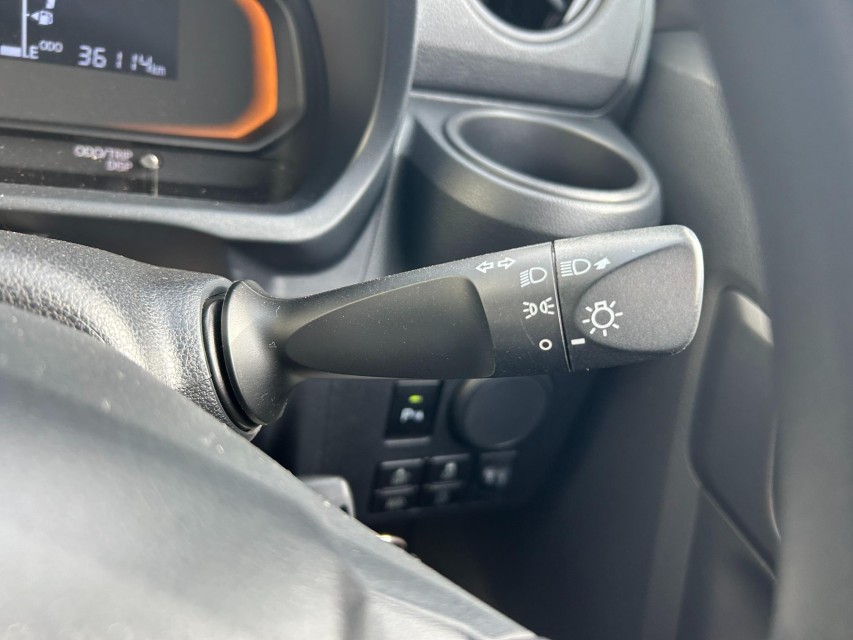 ダイハツ ミライース 15枚目