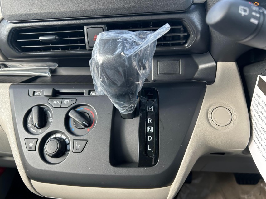 三菱 eKスペース 13枚目