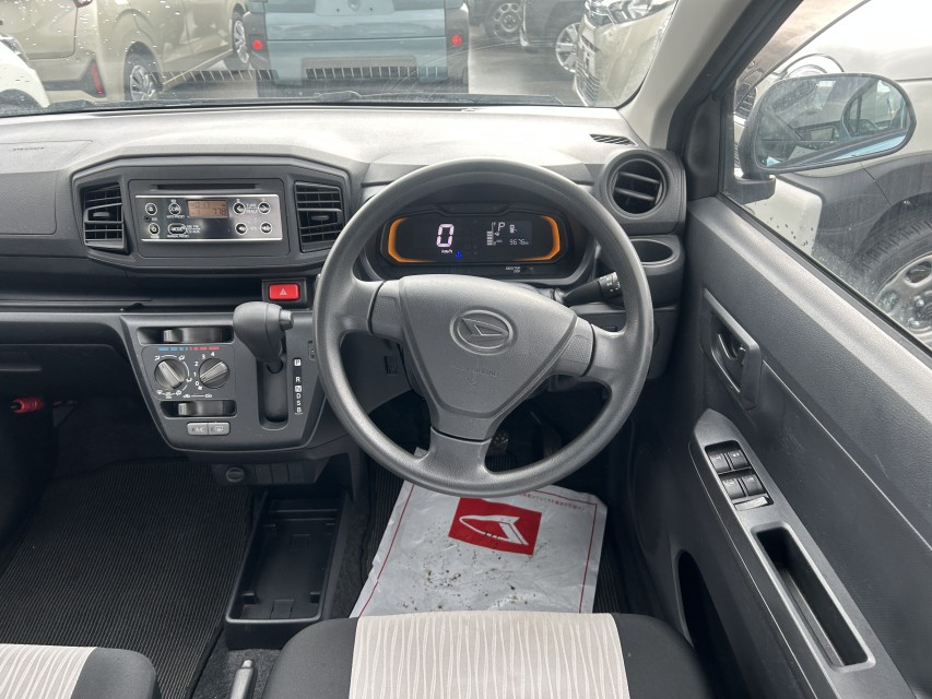 ダイハツ ミライース 28枚目