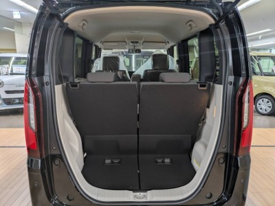 ホンダ N BOX 12枚目