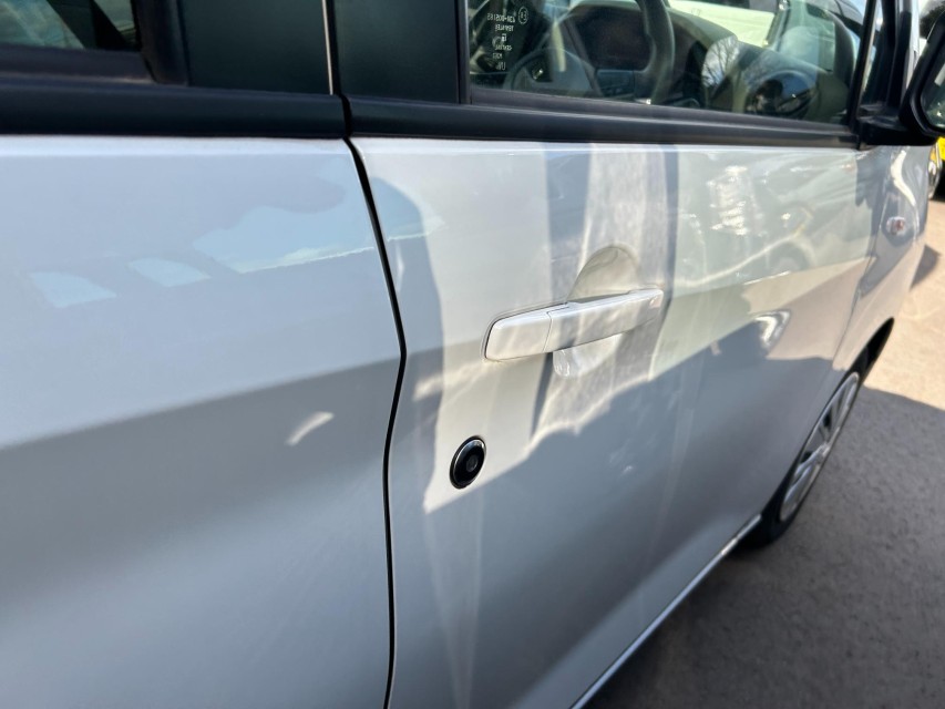 三菱 eKワゴン 12枚目