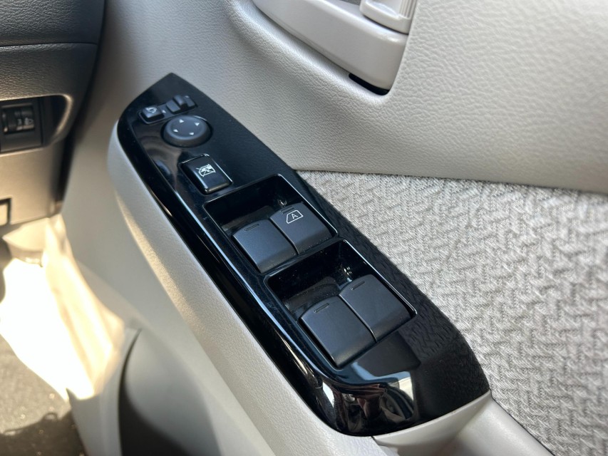 三菱 eKワゴン 23枚目