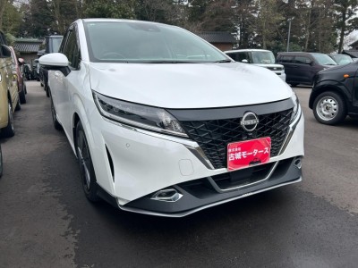 ニッサン ノート 8枚目